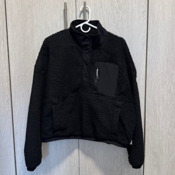 Vuori Cozy Sherpa Popover in Black Size Large - Picture 2 of 16